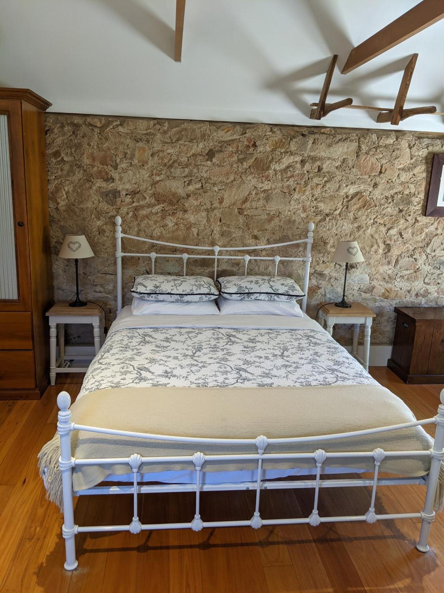 Morialta Barns Bed & Breakfast Norton Summit Exterior photo